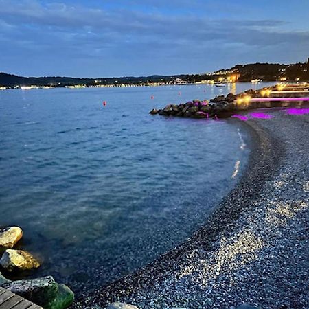 Appartamento Al Castello Паденге-суль-Гарда Екстер'єр фото
